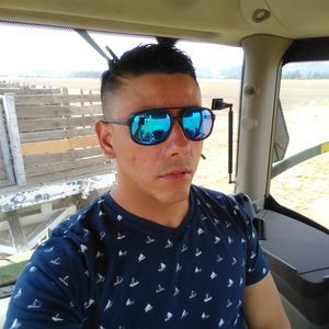 Meet your Posher, Manuel